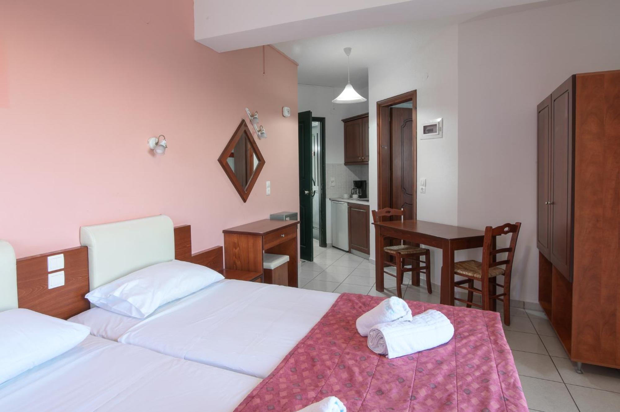 Ariadni Palace Apartments Hersonissos  Eksteriør billede