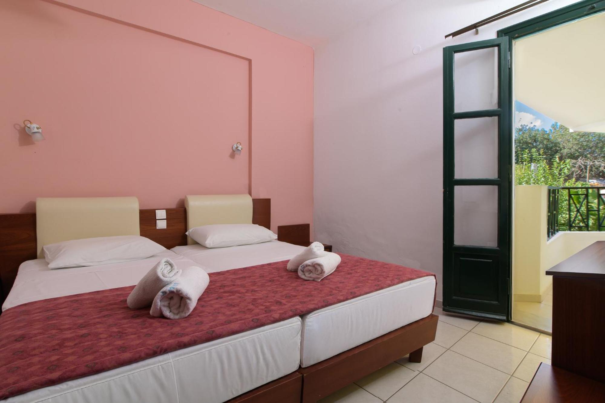 Ariadni Palace Apartments Hersonissos  Eksteriør billede
